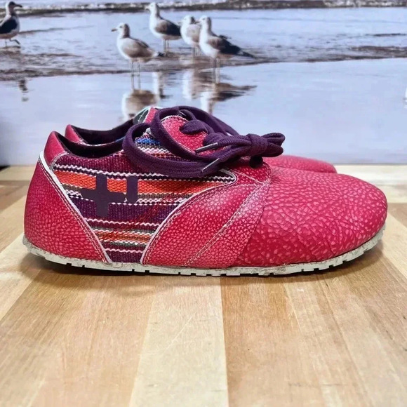 OTZ MALIBU SIZE 8 NEW WITH THE BOX . - Picture 1 of 10
